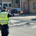 Novim Zakonom o saobraćaju nevezivanje pojasa i mobilni kažnjavaće se 50.000 dinara