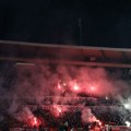 Plamen na južnoj tribini prekinuo derbi na kratko