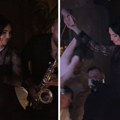 Kaća se popela na stolicu pa časti i šakom i kapom: Lom na rođendanu, zavirite na gala slavlje pevačice (video)