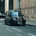 Uber želi slavne londonske crne taksije