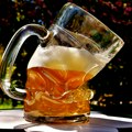 Bezalkoholno pivo sve popularnije među mladima