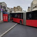 Snimljen trenutak kada se autobus pokrenuo sa stanice na Zelenom vencu: Ništa nije moglo da zaustavi grdosiju