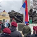 Pogledajte kako su veterani 63. padobranske položili zakletvu i podržali studente u Kragujevcu (VIDEO)