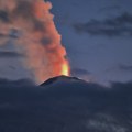 Vulkan Ključevskoj izbacuje pepeo na visinu do 11,5 kilometara