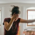 Vrtoglavica pri ustajanju: Bezazlena pojava ili znak opasne bolesti?