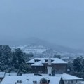 Novi Pazar dočekao prvi snijeg – u gradu 5 cm, na planinama i do pola metra