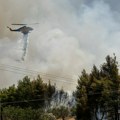 Gori omiljeno srpsko letovalište: Vatrena stihija guta ostrvo, avioni i helikopteri odmah podignuti