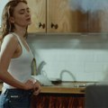 Sadie Sink u novoj Calvin Klein kampanji vraća kultne farmerke iz devedesetih UGG ima novu marketinšku formulu: Zvezde…