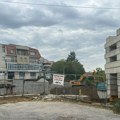 (Foto, video) Jutro posle urušavanja potpornog zida u Vojvode Vlahovića: Gradilište zatvoreno, sanacija u toku