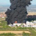 VIDEO Veliki požar u fabrici u Leskovcu: Izgorela polovina pogona i magacin sirovina