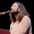 Umrla rok legenda, osnivač kultnog benda: Izgubio bitku sa bolešću, fanovi mu odaju poslednju počast