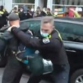 A u međuvremenu: Evo kako se policija EU u Nemačkoj uči blokadere pameti