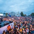 Počela kampanja u Mađarskoj: Budimpešta podeljena kao nikada pre, stotine hiljada Mađara na ulicama FOTO