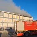 Veliki požar u objektu "Roki Pistolato u naselju Zabjelo u Podgorici (FOTO)