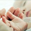 Usvajanje dece, jedno od najplemenitijih dela, u našem društvu i dalje tabu tema