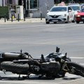 Muškarac zadobio povrede Automobil oborio motociklistu u Novom Sadu, na licu mesta policija (foto)