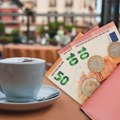 Uskoro na snazi nova zabrana: Evo šta više nećete moći da dobijete uz kafu ili hranu u kafićima i koji će sve objekti morati…