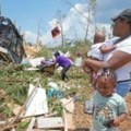 Jedna osoba poginula, desetine povređenih u udaru tornada na Misisipi