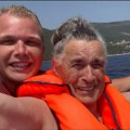 (Video) "idemo Gospo, kao na Titaniku": Urnebesan snimak Draška Stanivukovića sa bakom na skuteru u Crnoj Gori: "Imam…