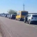 Šta se to dešava u Ukrajini, svi beže: Stotine automobila na granici sa Poljskom, nastao potpuni kolaps