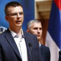 Parandilović: Vučić se na šibicarski način odrekao Kosova