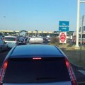 AMSS: Automobili na granicama čekaju do sat vremena