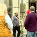 Građani od jutros blokiraju ulaz u Rektorat u Kragujevcu: Studenti poručuju da ostaju dok ne pronađu novo rešenje