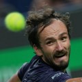 Prva ATP titula za Medvedeva posle 882 dana