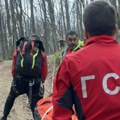 Spasioci Gorske službe 3,5 sata spasavali ženu na Fruškoj gori: Prebačena u bolnicu