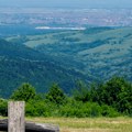 Ko bi rekao? Ovo mesto u Srbiji ubedljivo nadmašilo beogradska izletišta: Evo ko je pobednik Prvog maja
