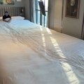 Bizarna hotelska soba o kojoj bruji čitav svet: Da li ste ikada videli veći krevet?