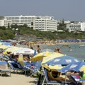 Tragedija na plaži u Grčkoj: Svađa zbog ležaljke završila se kobno, stradao muškarac (82)