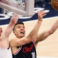 Bogdanović debitovao sa četiri poena u pobedi Hjustona protiv Dalasa