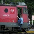 Zapalila se lokomotiva na vozu: Beograd-Bar Mašinovođa prevezen u bolnicu