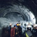 Spaseni Prvi radnici iz srušenog tunela na severu Indije! Konačno su ugledali svetlost dana! (foto)