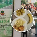 U jednoj srpskoj školi kuvaju ručak za đake: Na meniju pasulj, sarma, pilav s piletinom, špagete… A cena je presmešna