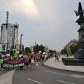 Maturanti kruševačke gimnazije održali prvu protestnu šetnju