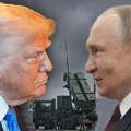 Telenovela: "Putin-Tramp" Američki predsednik preti, ruski ignoriše i vešto igra svoju igru: Kraj rata se ne nazire, iako se…