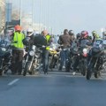 Bajkeri pozivaju na protestnu vožnju: Policija im na protestu oduzela četiri motora