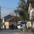 VIDEO Studenti objavili snimak iz Bora gde je napadnut njihov kolega, zabeležena tuča na još jednom biračkom mestu