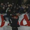 Nestvarna scena posle finala Kupa: Stanković se popeo na tribinu, pogledajte trenutak kad navijači Zvezde nisu hteli da ga…