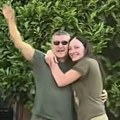 (Видео) Слађа и Ђоле се грле као некада: Шок снимак обишао мреже, а од Весне ни трага ни гласа - баш се добро забављају…