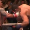 Pogledajte kako je Oleksandr Usik brutalno prebio "Kralja kik-boksa"!