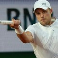 Međedović poražen u osmini finala turnira u Kvinsu: Srpski teniser izgubio od Francuza Ambera