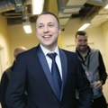 "Procvetao sam nakon: Razvoda!" Naš pevač krio krah braka i napustio porodični dom, a komšije poručile: "Za takve kažu da su…