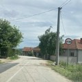 Udes u Babinom Potoku, vozač udario u banderu, deo sela bez struje više od pet sati