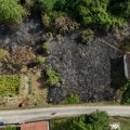 Veliki požar izbio u čačanskom naselju Ljubić, izgorelo preko 15 ari niskog rastinja