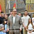 Vučić ponovo na gradilištu u vreme protesta: Govornike nazvao teoretičarima zavere