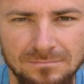 Emil izmiče vlastima tri nedelje, ubio je devojku, pa zapalio telo Policija nudi i novčanu nagradu!