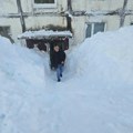 (VIDEO/FOTO) Nestvarni prizori na Kamčatki: Nanosi snega do četiri metra, najobilniji u poslednjih 60 godina